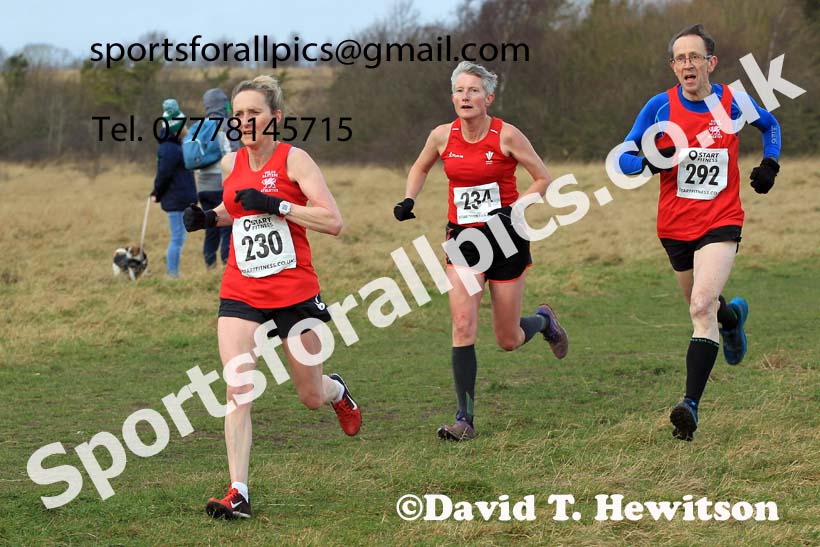 Womens and mens 35 to 65 plus, 2022 NEMAA Open Cross Country Champs., Wallsend, Tyne and Wear. Photo: David T. Hewitson/Sports for All Pics